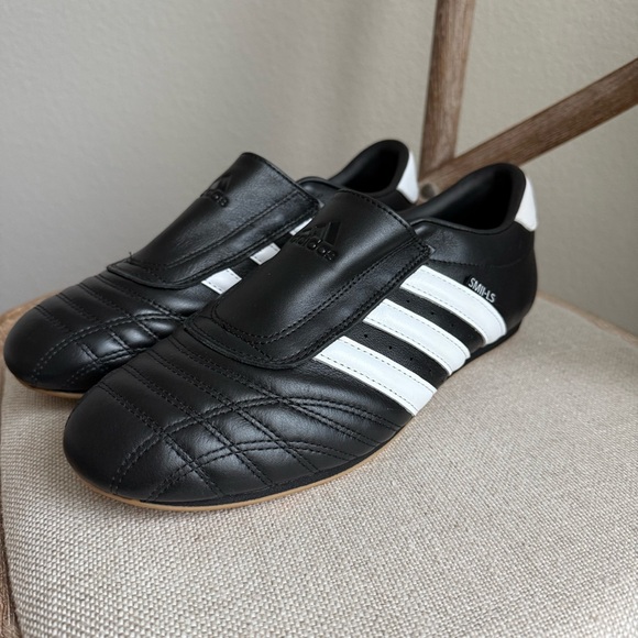 Adidas taekwondo sneakers - Picture 2 of 8